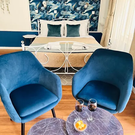 Marcel Old Town زادار