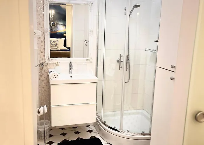 Marcel Old Town Apartman *